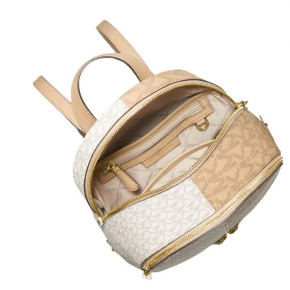 ♥️NWT Michael Kors Womens Rhea Zip Medium Backpack Vanilla Multi♥️ - Picture 8 of 12